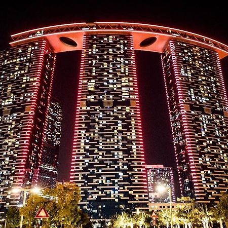 Cozy 1Br In Iconic Tower Apartment Abu Dhabi Exterior photo