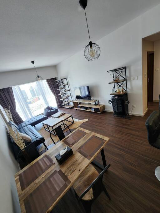 Cozy 1Br In Iconic Tower Apartment Abu Dhabi Exterior photo