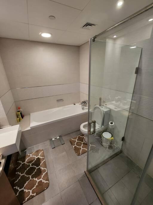 Cozy 1Br In Iconic Tower Apartment Abu Dhabi Exterior photo